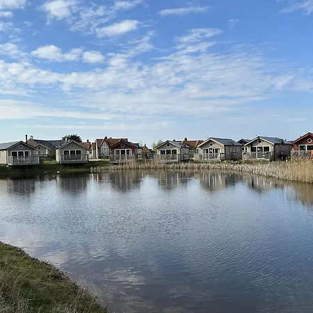 Dom wakacyjny Beachside - Part Of The The Bay Village With Pool, Gym And Direct Access, Pub, Restaurant, Tennis And Meadows Walks *