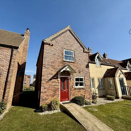 Beachside - Part Of The The Bay Village With Pool, Gym And Direct Access, Pub, Restaurant, Tennis And Meadows Walks 펜션 파일리