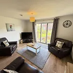 Beachside - Part Of The The Bay Village With Pool, Gym And Direct Access, Pub, Restaurant, Tennis And Meadows Walks