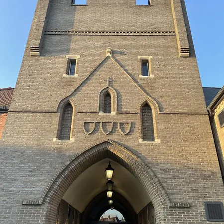 Beachside - Part Of The The Bay Village With Pool, Gym And Direct Access, Pub, Restaurant, Tennis And Meadows Walks Holiday home *