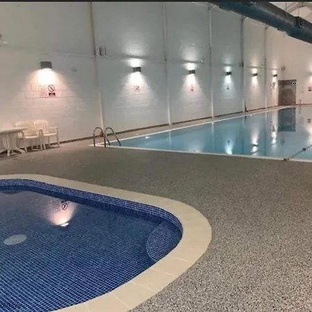 Beachside - Part Of The The Bay Village With Pool, Gym And Direct Access, Pub, Restaurant, Tennis And Meadows Walks Holiday home Filey