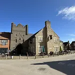 Beachside - Part Of The The Bay Village With Pool, Gym And Direct Access, Pub, Restaurant, Tennis And Meadows Walks Holiday home